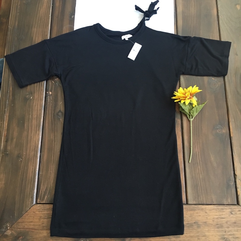 NWT Lou & Grey Cold Shoulder Sweater dress Sz XS